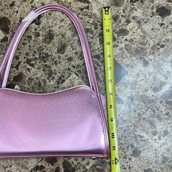 Glamorous Pink Shoulder Bag - Picture 7 of 9